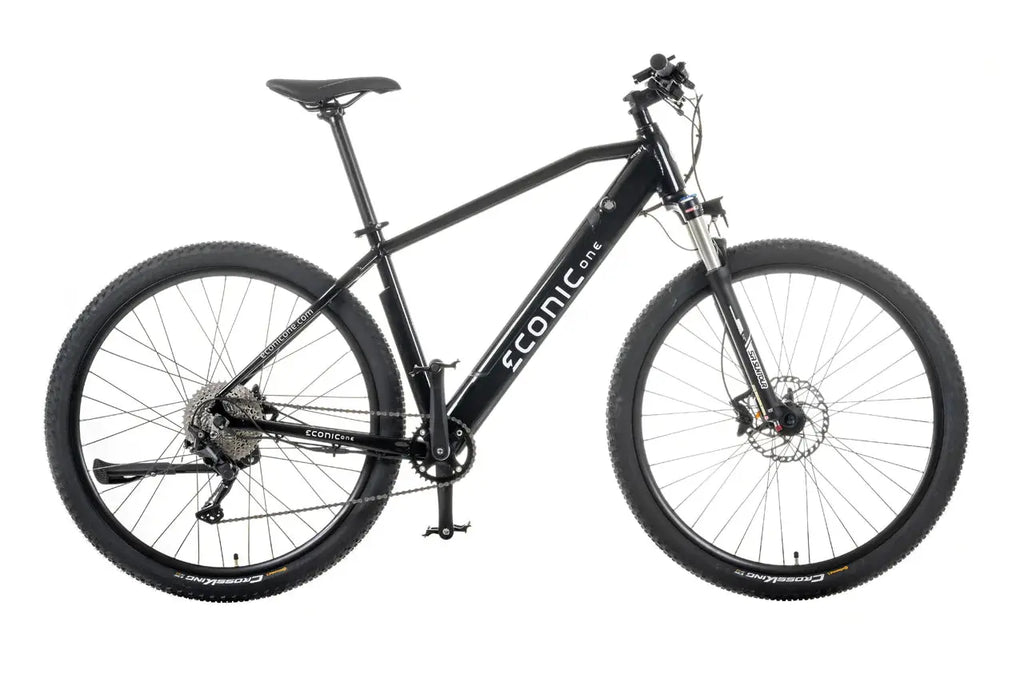 TREKKING CROSS COUNTRY SMART Bicicletta Elettrica | ECONIC ONE | Batteria Panasonic 460 Wh | AUTONOMIA Max 100 Km | FRENI Idraulici Shimano Deore BR M6100 | PNEUMATICI Vittoria E-Barzo 29" 2,35" Massimo Fiori