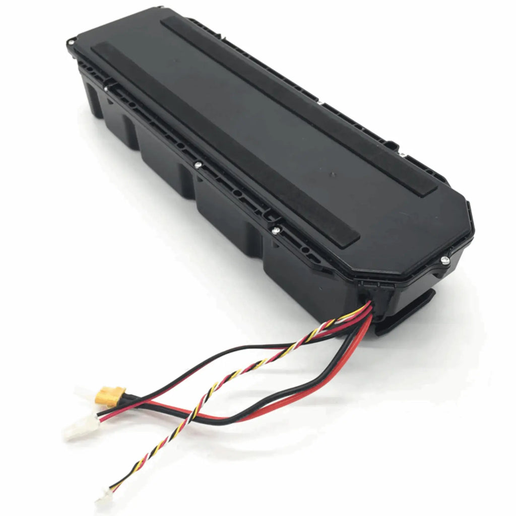 Rinnova le viti sul coperchio inferiore della batteria di Ninebot Max Rinnova le viti sul coperchio inferiore della batteria di Ninebot Max
